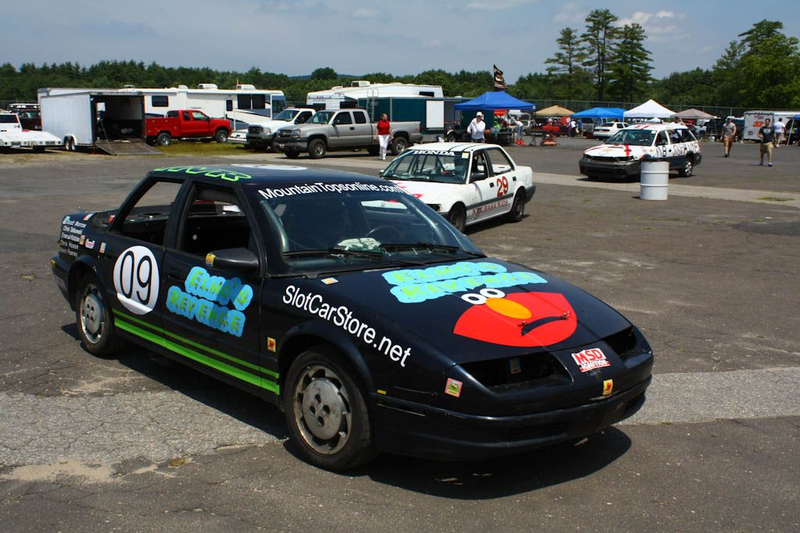 Illustration for article titled The 24 Hours Of LeMons New England 2009 Über Gallery, Part 1